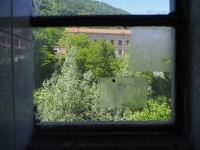 203_p5241902_v2.jpg